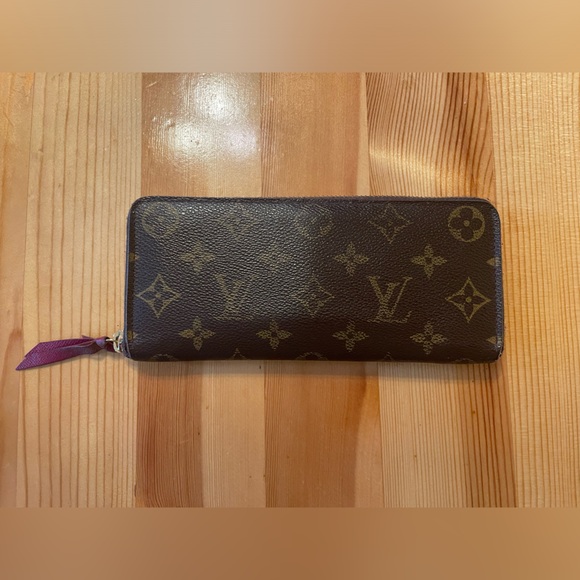 ๐บ Louis Vuitton Monogram Clemence Zippy Long Wallet Fuchsia Pink Interior - Picture 1 of 14